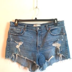 Abercrombie and Fitch blue jean shorts in size 31.